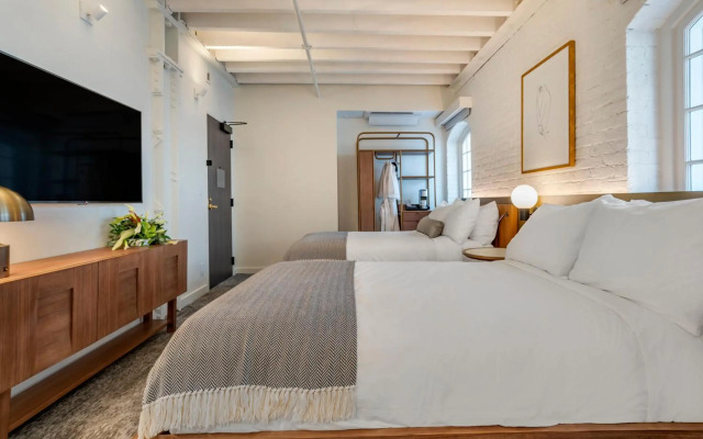 ONE11 Hotel