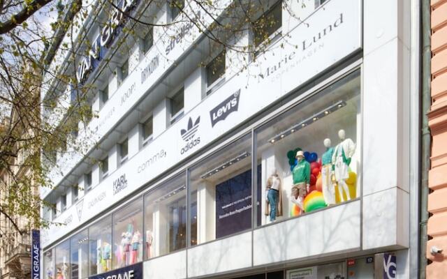 VN17 Rooftop Suites by Adrez Living