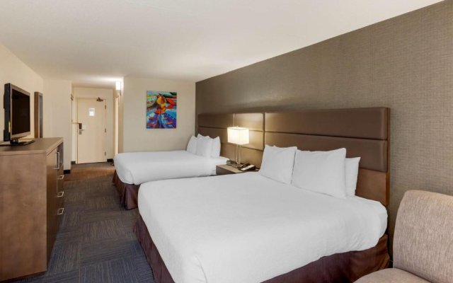 Best Western Plus Toronto Airport Hotel