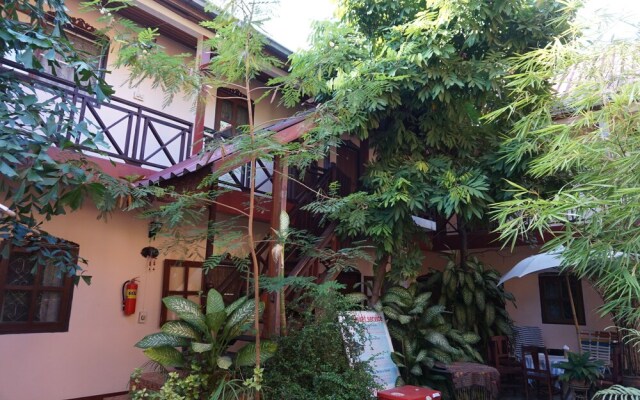 Heuan Lao Guesthouse