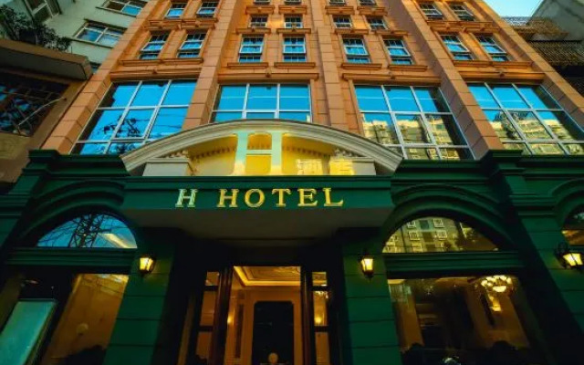H Hotel