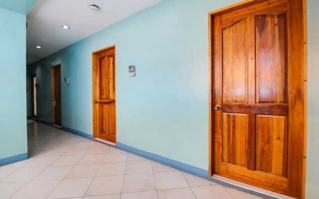 898 Berts Condotel