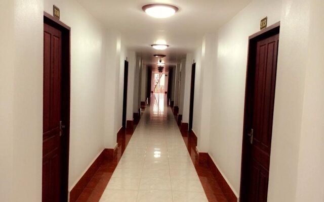 Dok Khaithong Hotel