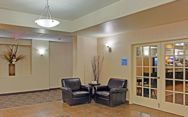 Holiday Inn Express Hotel & Suites SWIFT CURRENT, an IHG Hotel