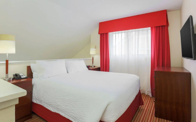 MainStay Suites St. Louis - Galleria
