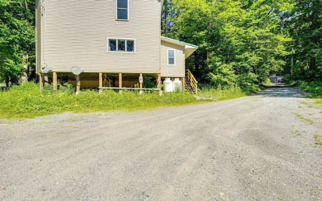 Wilmington Retreat Near Trails, Skiing & Festivals