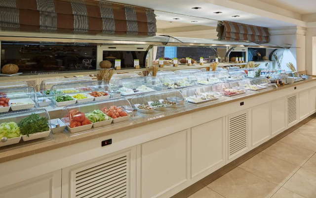 Doubletree By Hilton Hotel Izmir - Alsancak