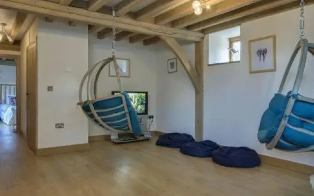 The Roundhouse, Halwell