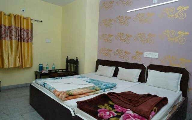 Hotel Gokul Palace