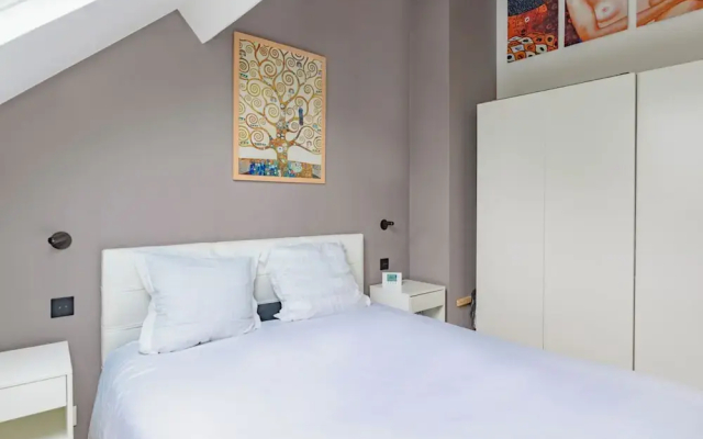 Paris Garden River residence