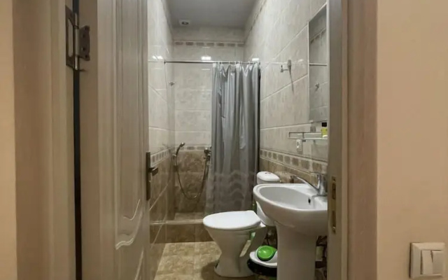 "Orom" Guests House