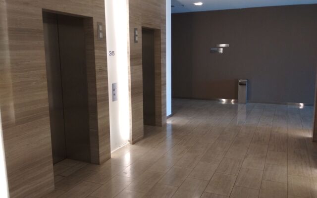 Queens Service Suite at Swiss Garden Residences