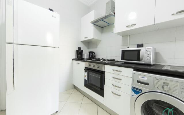 The Business Stay Spacious Well Located in Lac 2