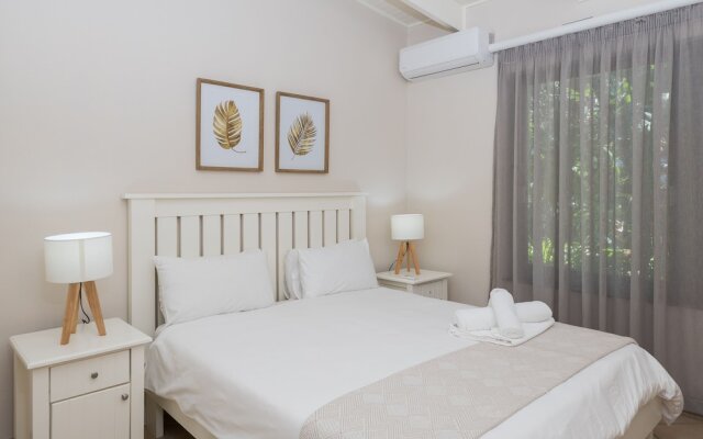 San Lameer Villa Rentals 3404