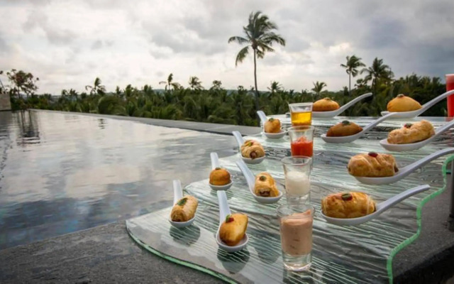 FOX Hotel Jimbaran Beach Bali