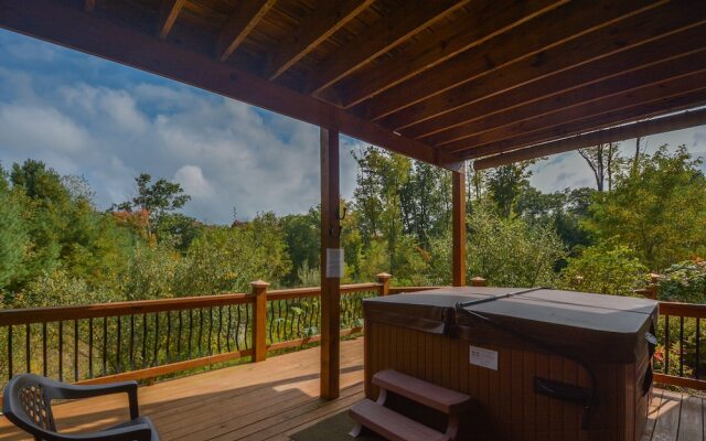 Whispering Pines 5 Bedroom Townhome