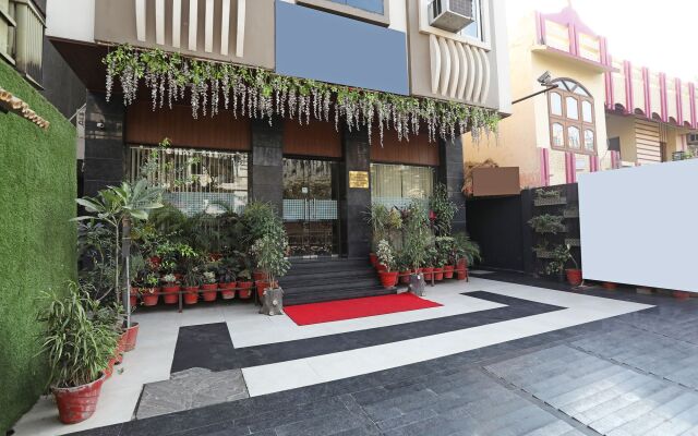 Hotel Flowers Inn