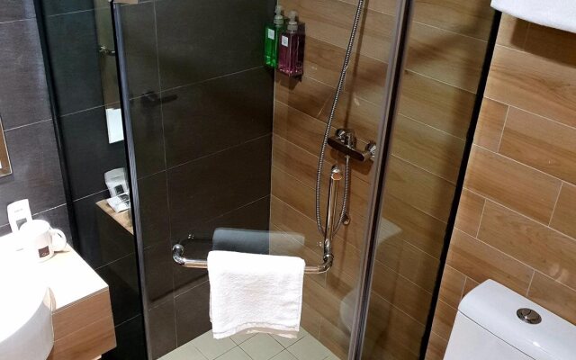 Qlio Hotel