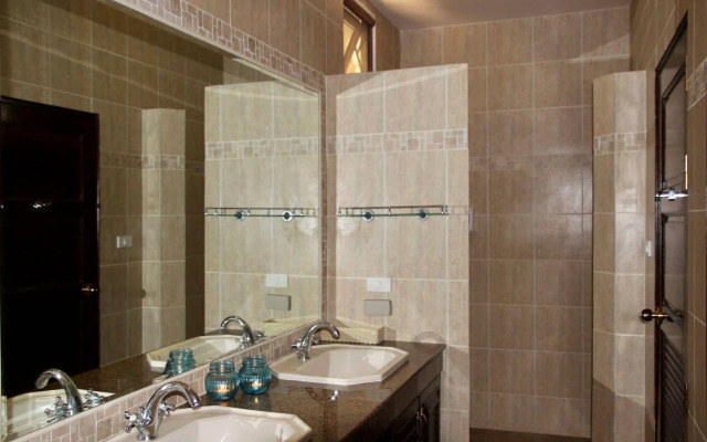 Sibaja Palms Sunset Beach Apartment