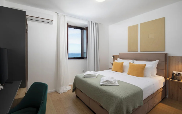 Marina Hotel - Restaurant