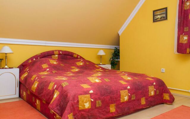 House Thuja Balatonmariafurdo
