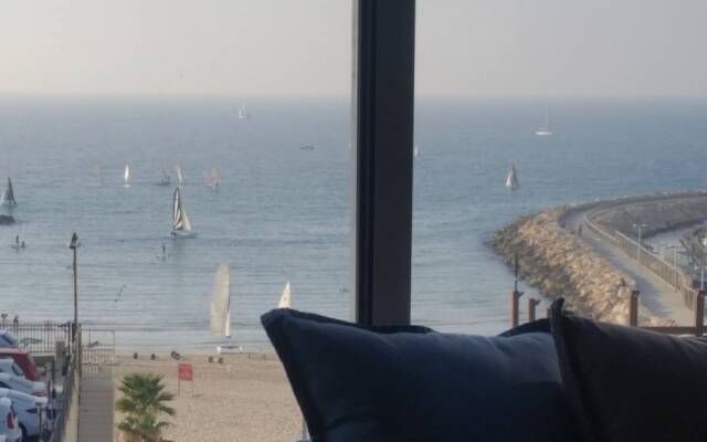 TLV Suites on the beach