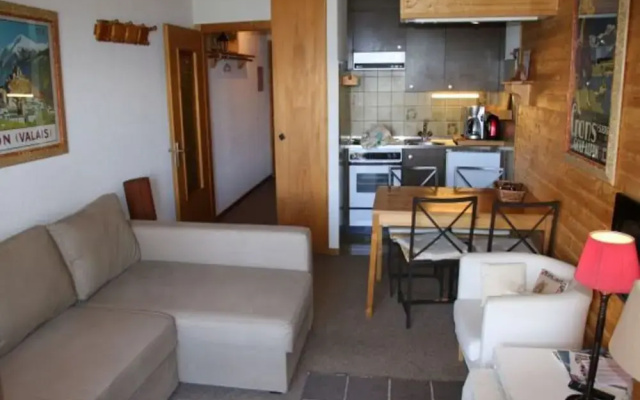Scenic Mountain View Apartment