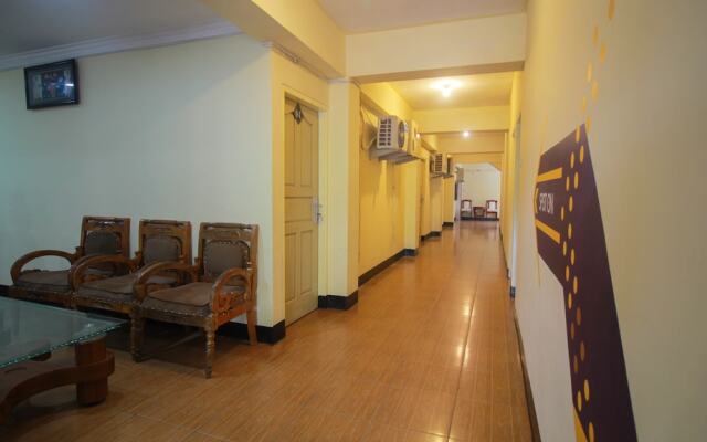 SPOT ON 2305 Andys Nur Penginapan