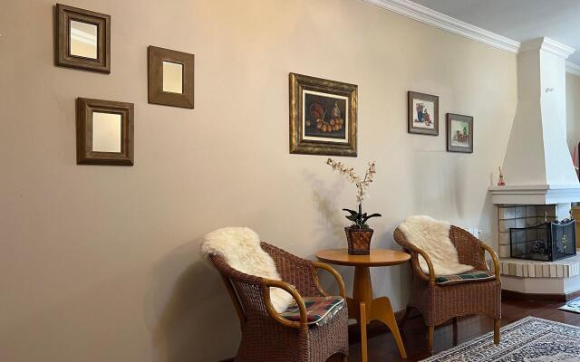 MRG- Colonial 2D - 200 mts da Rua Torta