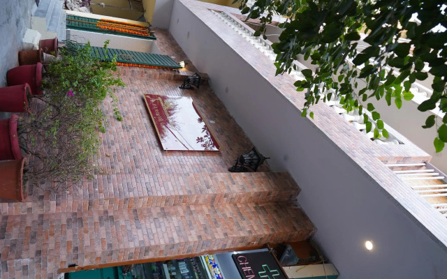 Mohan Villa - East of Kailash