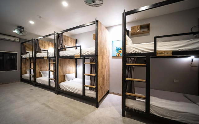 9Station Hostel & Bar Phu Quoc – Guest Rooms – Phu Quoc