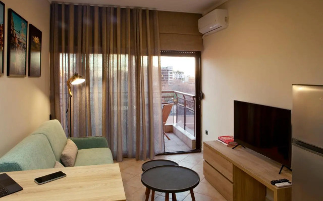 Designer apartments close to the center + free parking