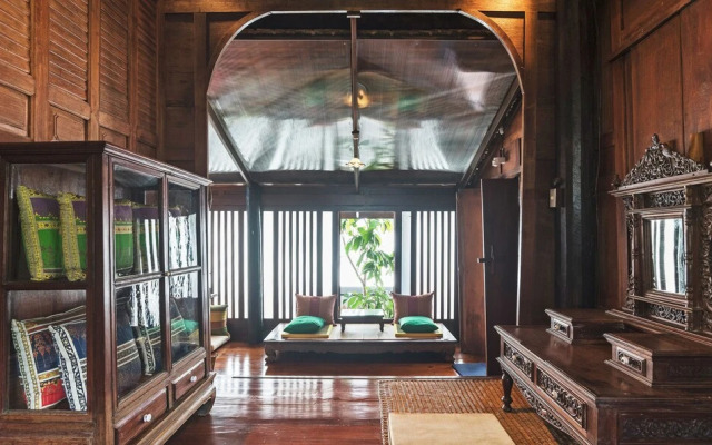 Baan Mahabhirom by Favstay