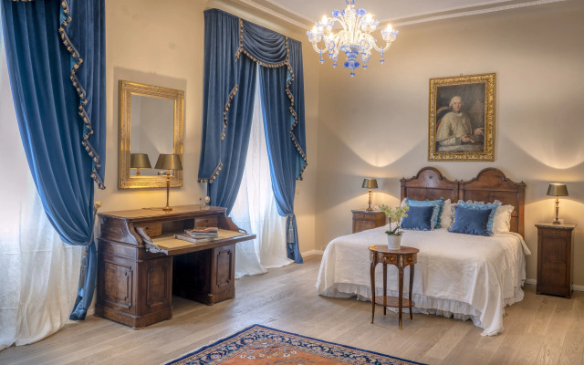 Palazzo Cavagna Sangiuliani Guest House