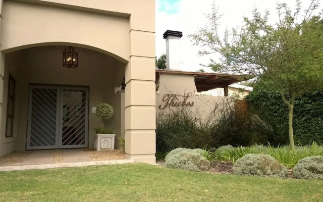 Theebos Anneline's Self Catering Apartments