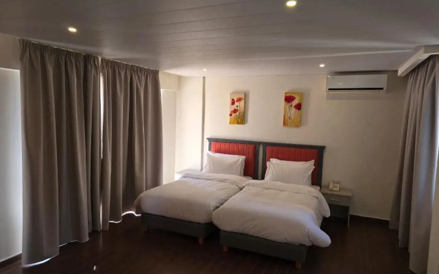 Manara Riva Suites