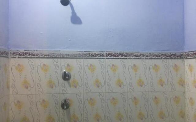 saffron guest house & hostel