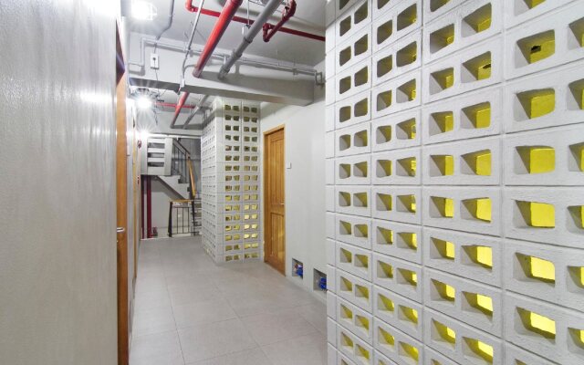 BRBlock Boutique and Residences
