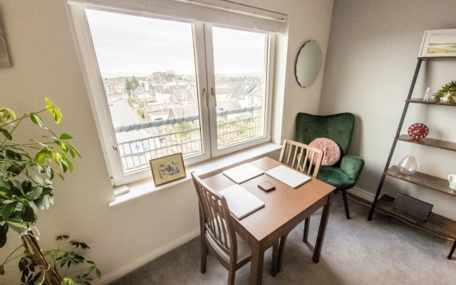 Tranquil 2Bed/2Bath Duplex Falkirk