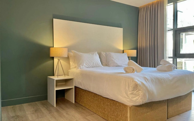 Axiom Park Hotel