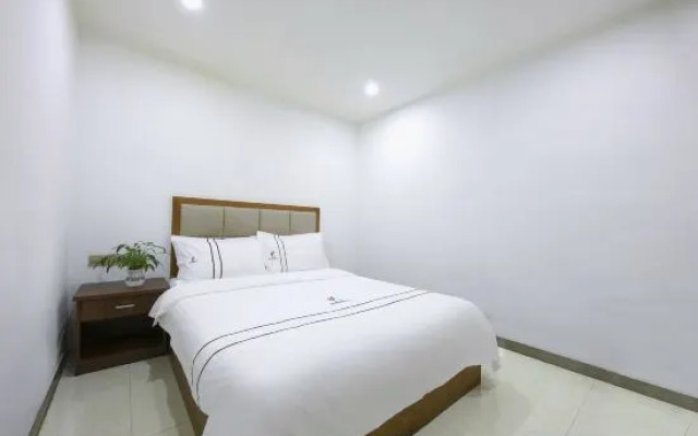 Shengbai Theme Hotel (Jiangbei Airport Branch)