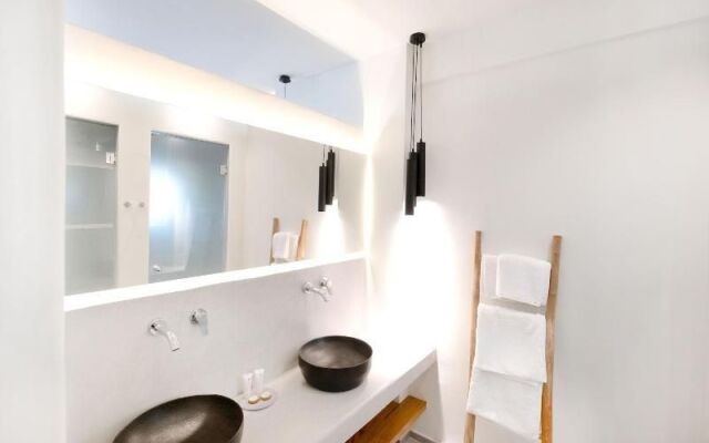 George & Joanna Suites