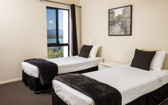 Jack & Newell Holiday Apartments