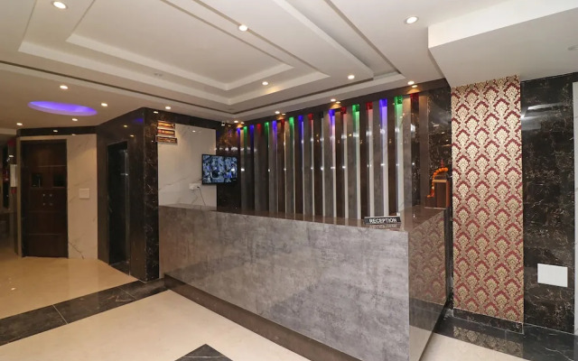 Oyo 27009 Hotel Alovia Delhi