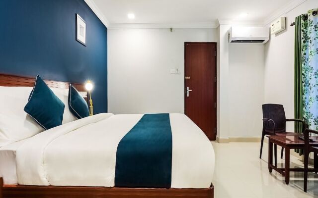 SilverKey Executive Stays 46147 The Mirage Residency