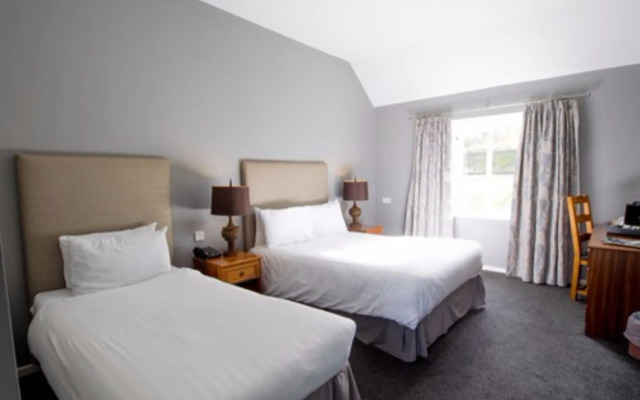 The Old Red Lion Inn