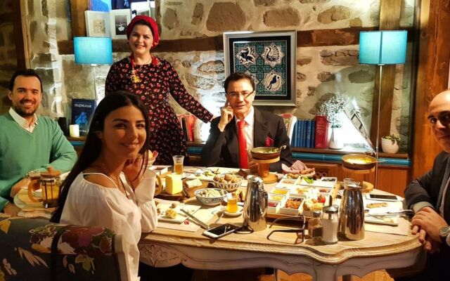 Hich Hotel Konya