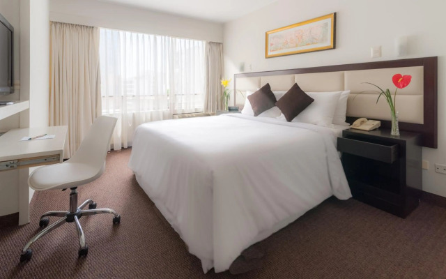 Roosevelt Hotel & Suites