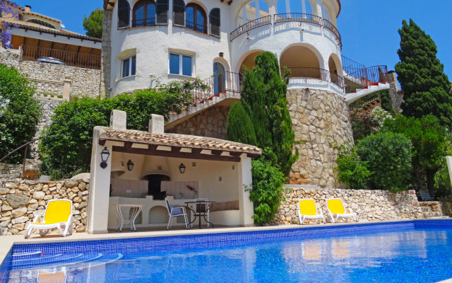 Holiday Home Villa Osyris