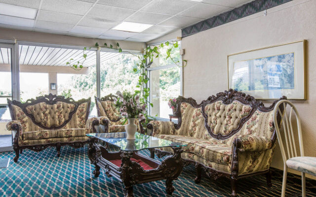 Rodeway Inn